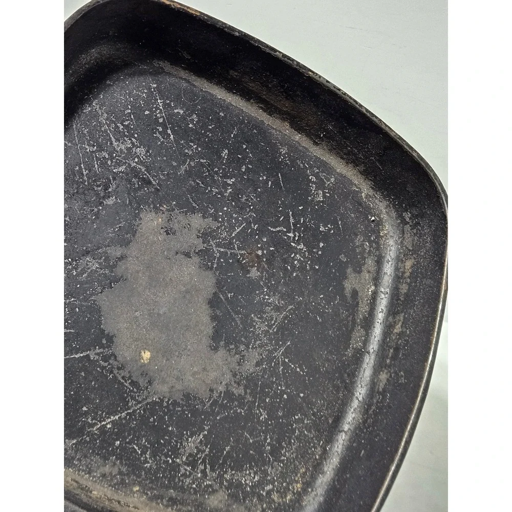Vintage Wagner Ware Sidney O Square Skillet 1218B Cast Iron Black 9.5 Inch